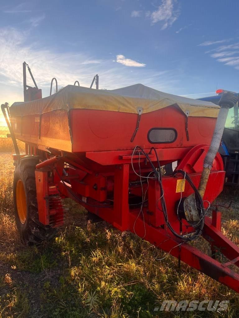 Överum 4012 Mineraldüngerstreuer