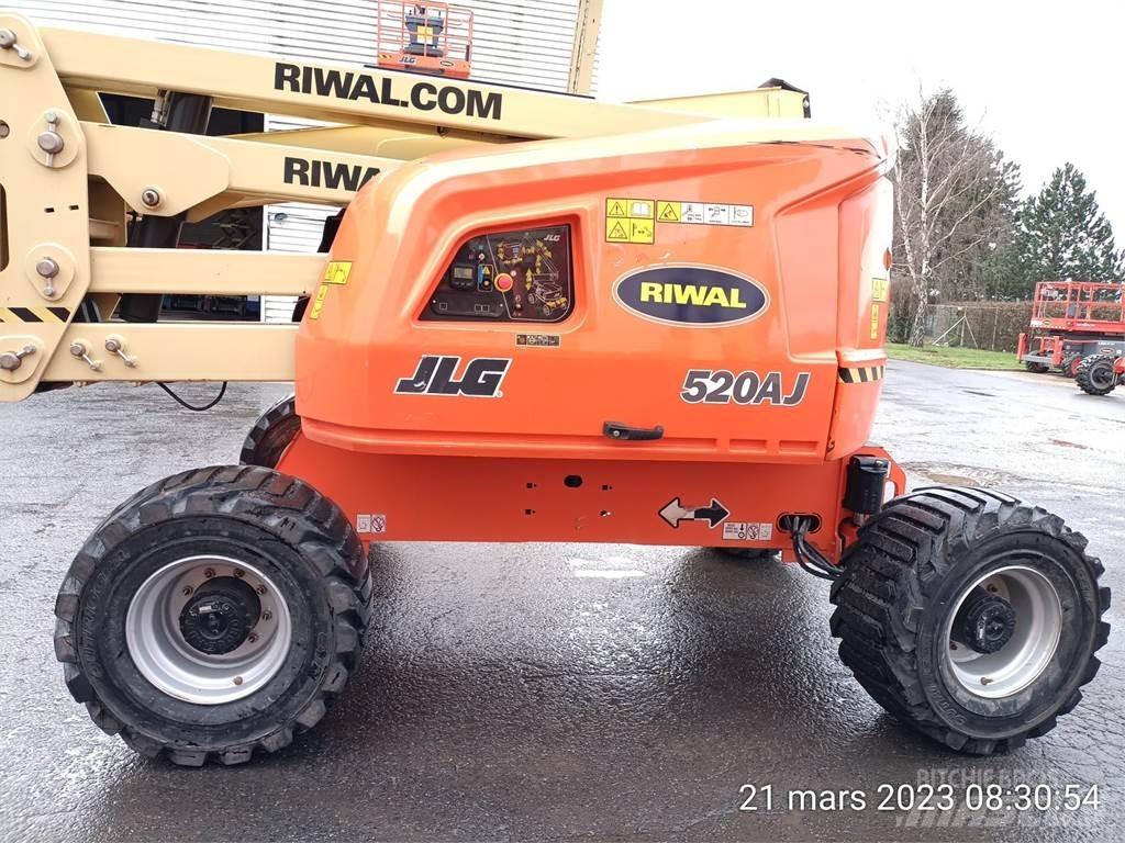 JLG 520AJ Gelenkteleskoparbeitsbühnen