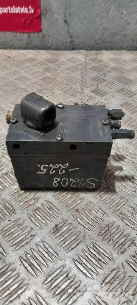 Scania 94 D.    1422640 Hydraulik