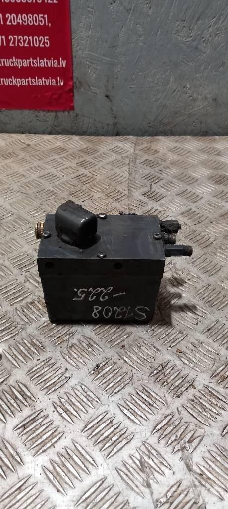 Scania 94 D.    1422640 Hydraulik