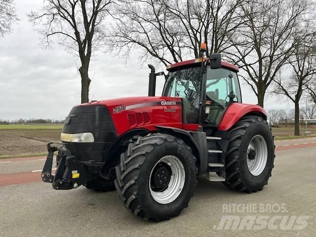 Case IH Magnum 250 Traktoren