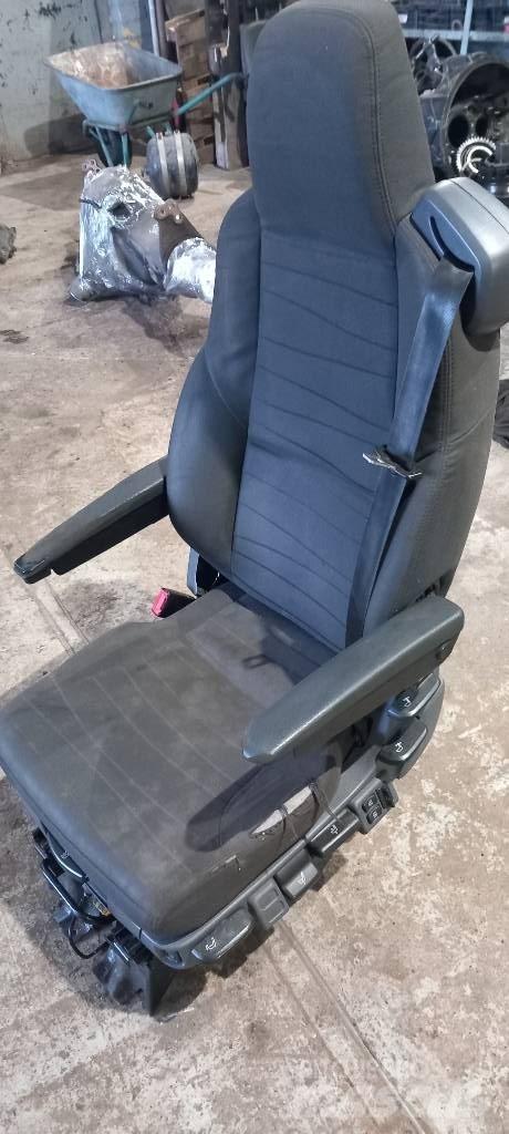 Scania R440  2627357 Kabinen