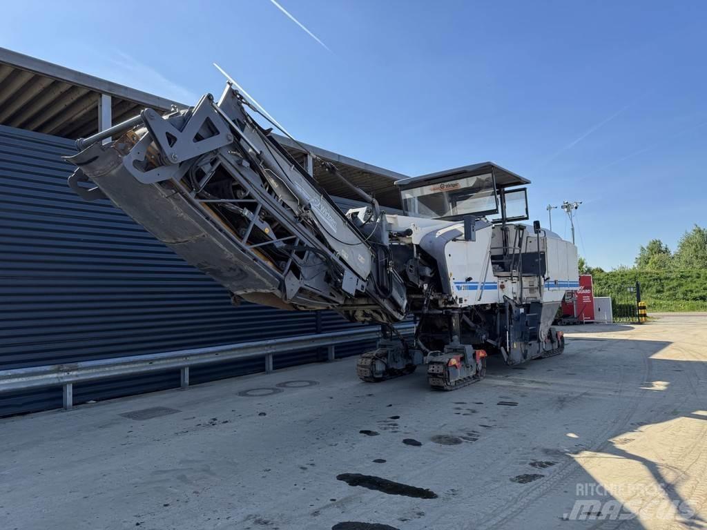 Wirtgen W 210 Asphaltfräsen