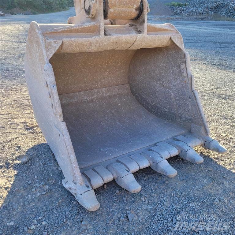 Volvo EC240BLC Raupenbagger