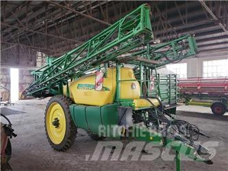 John Deere 732 Anhängespritzen