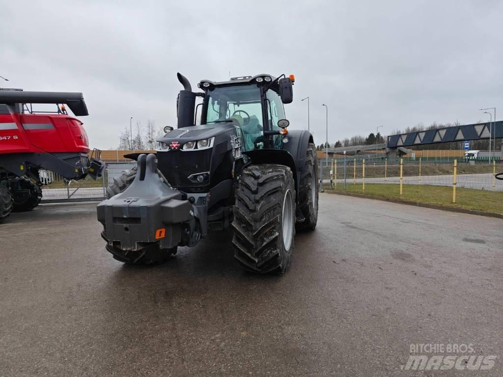 Massey Ferguson 8740 Traktoren