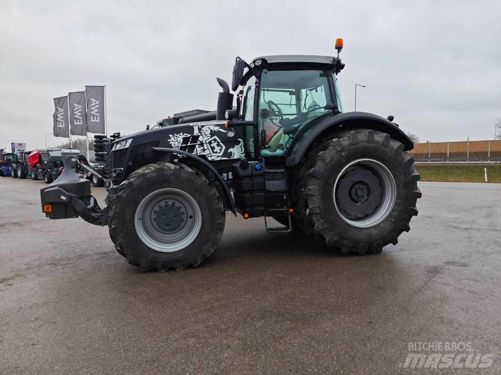 Massey Ferguson 8740 Traktoren