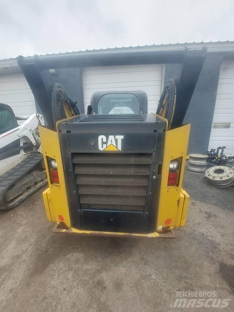 CAT 262D Kompaktlader