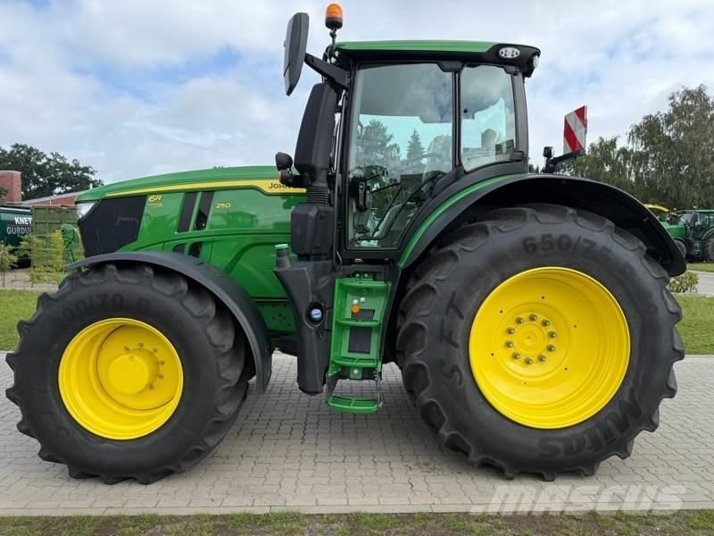 John Deere 6R250 Sonstige Landmaschinen