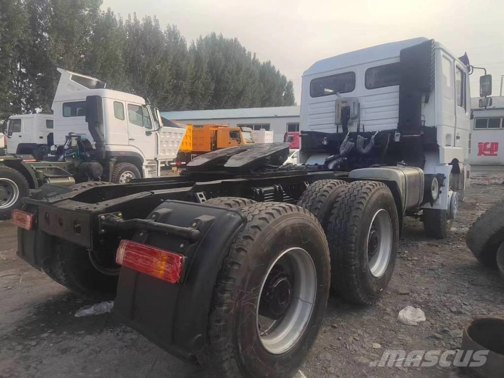 Shacman F3000 6x4 Sattelzugmaschinen