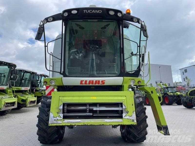 CLAAS Tucano 450 Mähdrescher