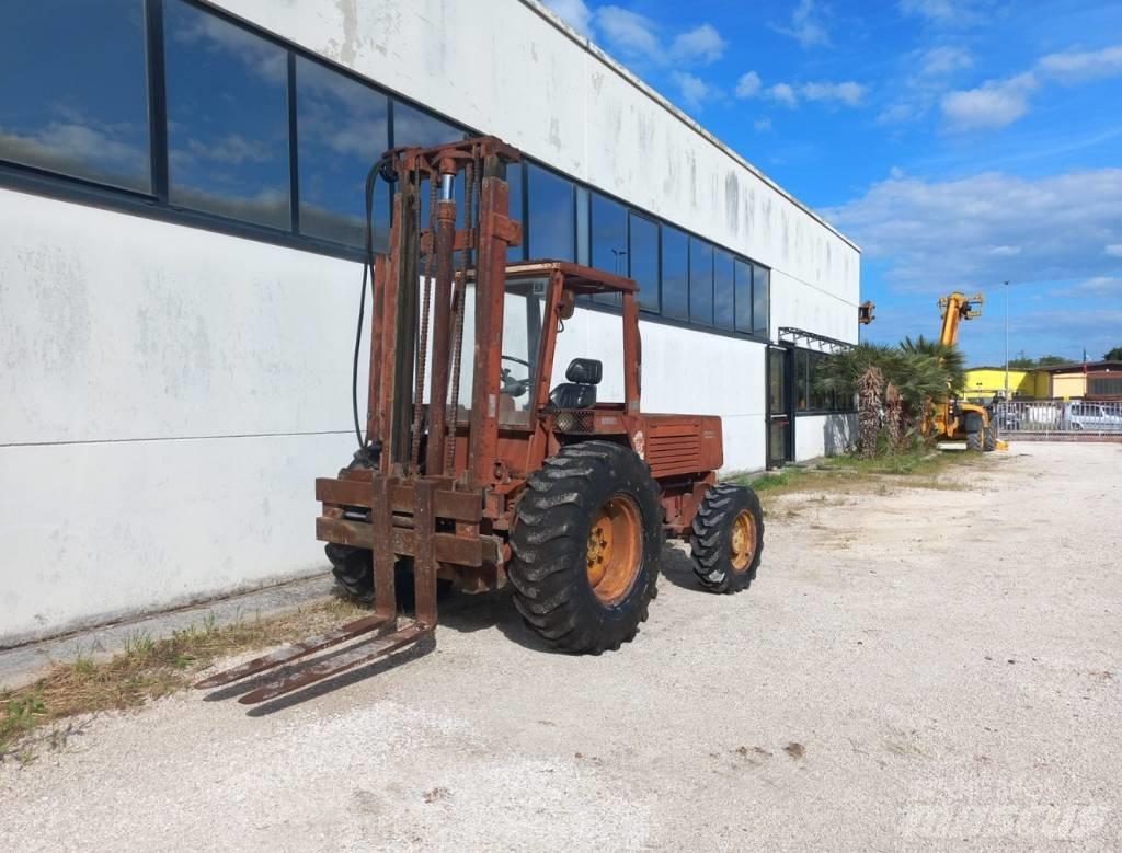 Manitou 4RM30G Diesel heftrucks