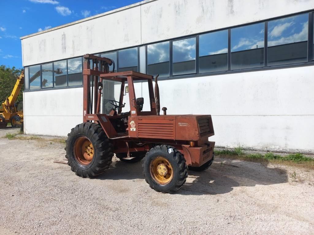Manitou 4RM30G Diesel heftrucks