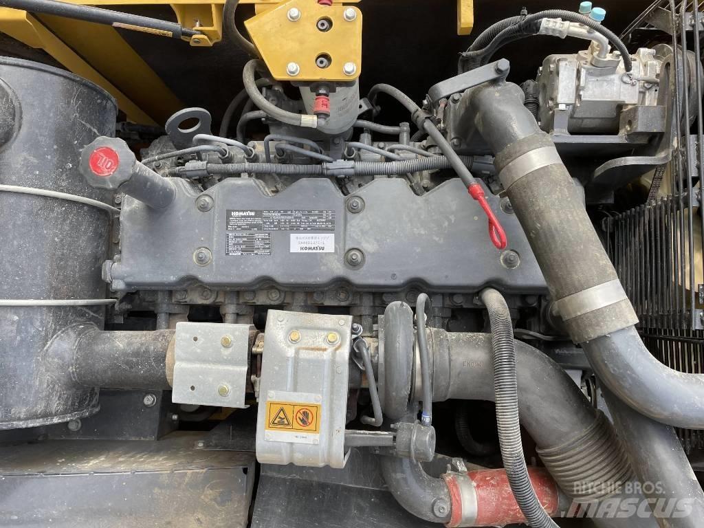 Komatsu PC200-8 Raupenbagger
