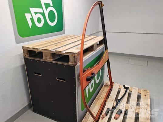 JLG 307 door Kabinen