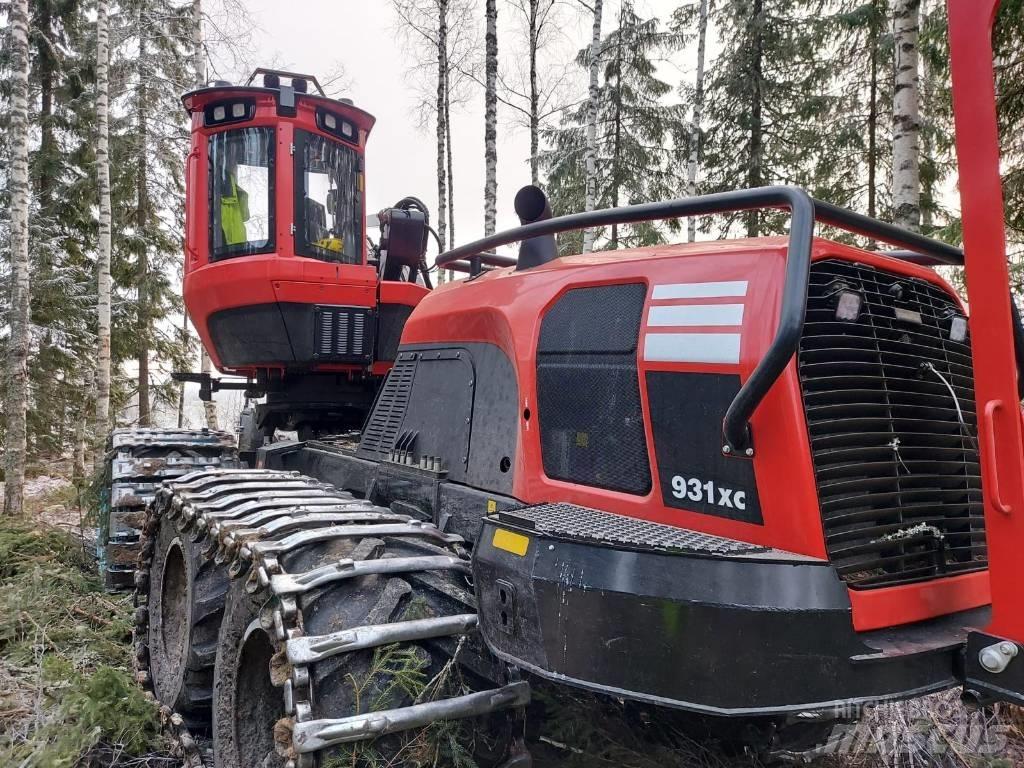 Komatsu 931 XC Harvester