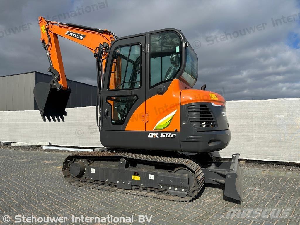 Develon DX60E-10 Minibagger < 7t