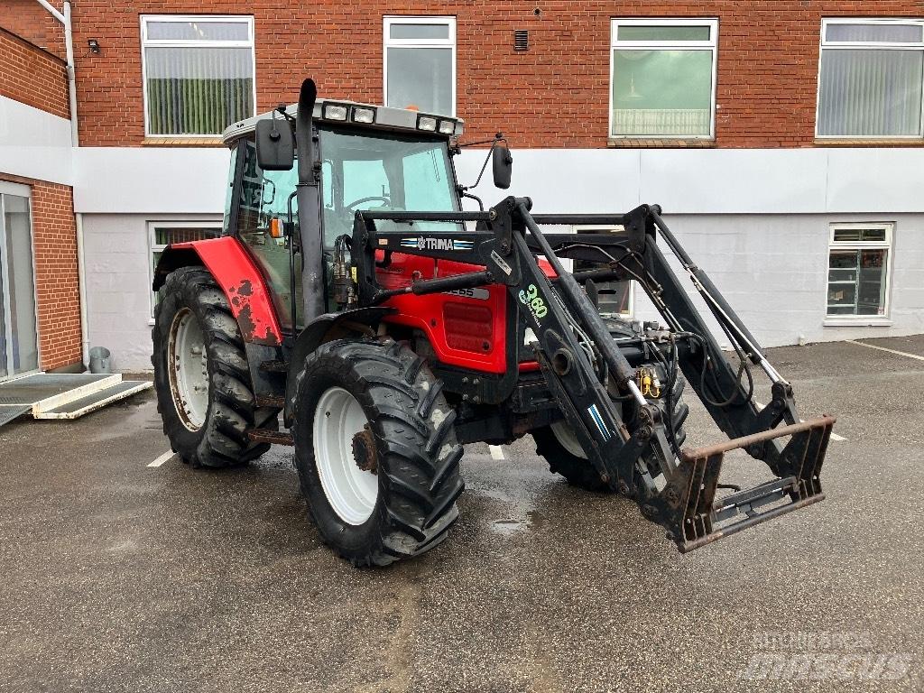 Massey Ferguson 6255 Traktoren
