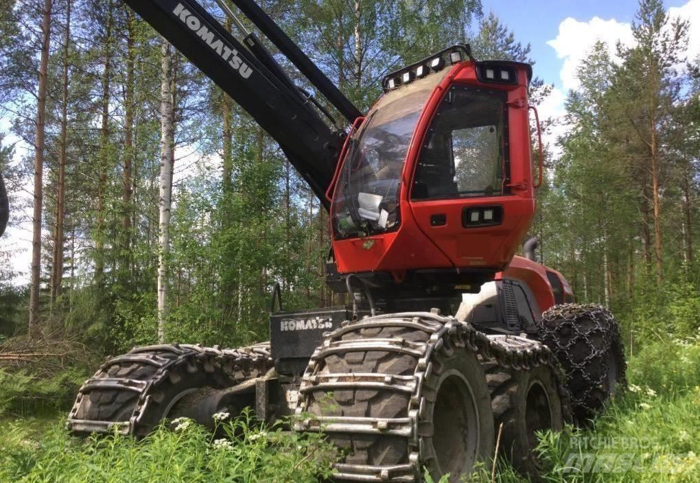 Komatsu 931 Harvester