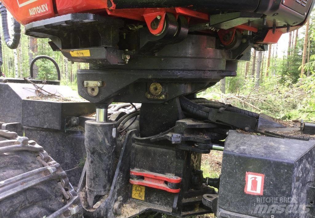 Komatsu 931 Harvester