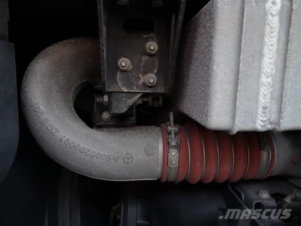  TRUBKA Z INTERCOOLERU Transport Sonstige