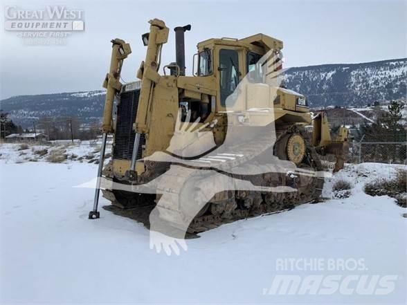 CAT D9N Bulldozer