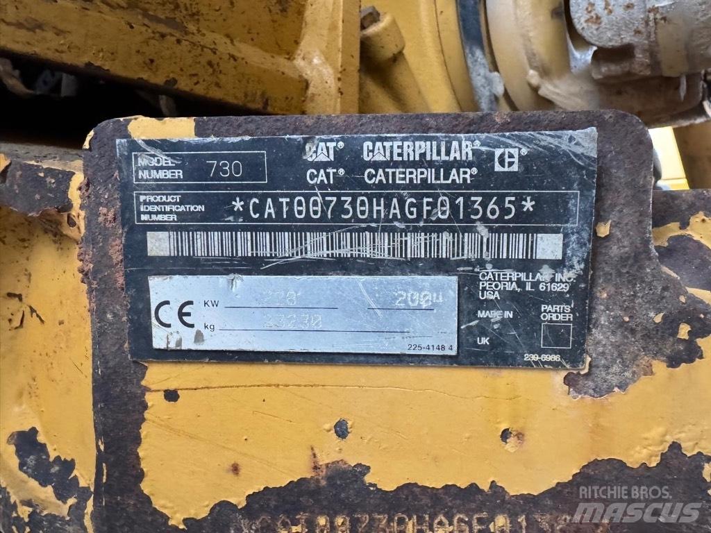 CAT 730 Dumper - Knickgelenk