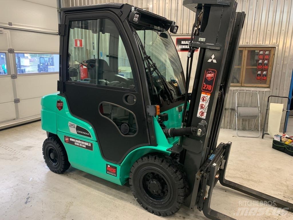 Mitsubishi FD25N3 Diesel heftrucks