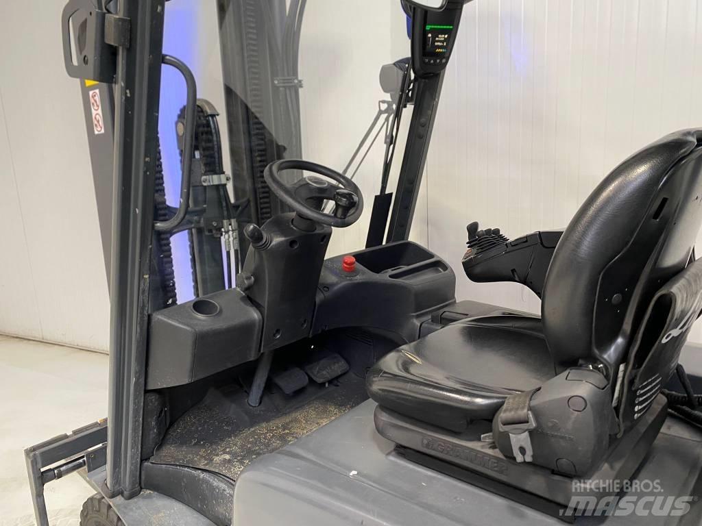 Linde E30L-01 Elektrische heftrucks