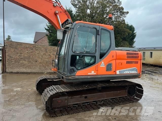 Doosan DX 140 LC-3 Raupenbagger