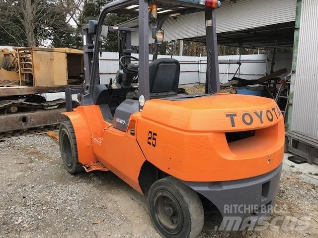Toyota 7 FD 40 Diesel heftrucks