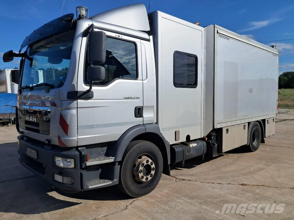 MAN TGM 15.290 Saug- und Druckwagen