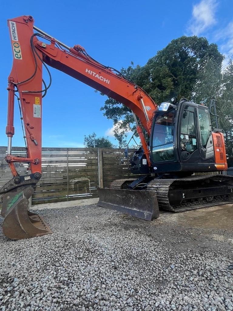 Hitachi ZX 135 US-6 Raupenbagger