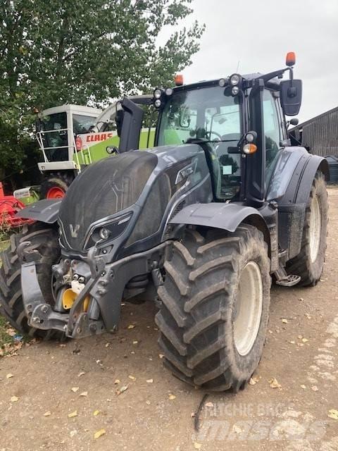 Valtra T 174 EA Traktoren