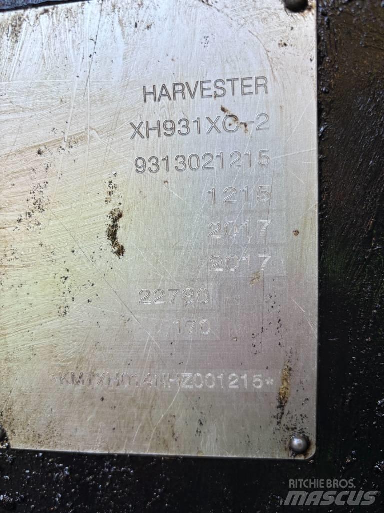 Komatsu 931XC Harvester