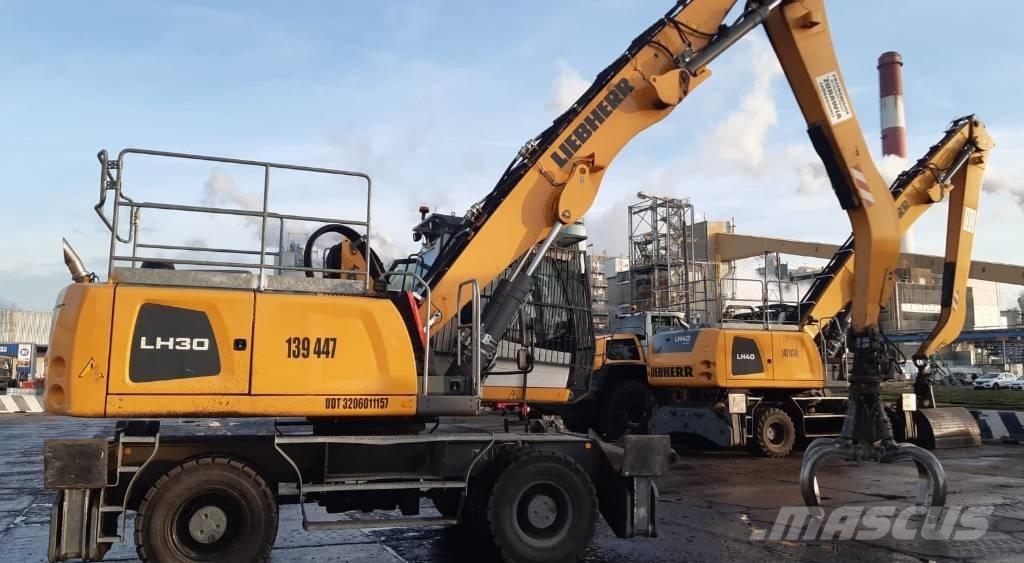Liebherr LH 30 M Materialumschlag