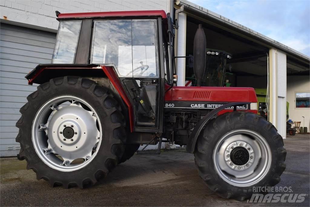 Case IH 840 Traktoren