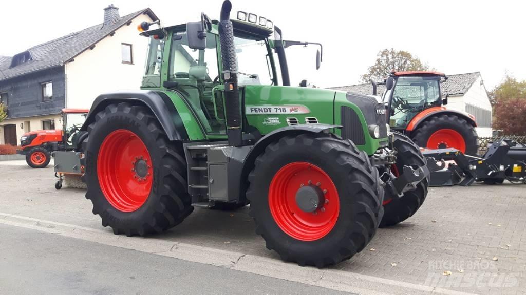 Fendt 718 Vario TMS Traktoren