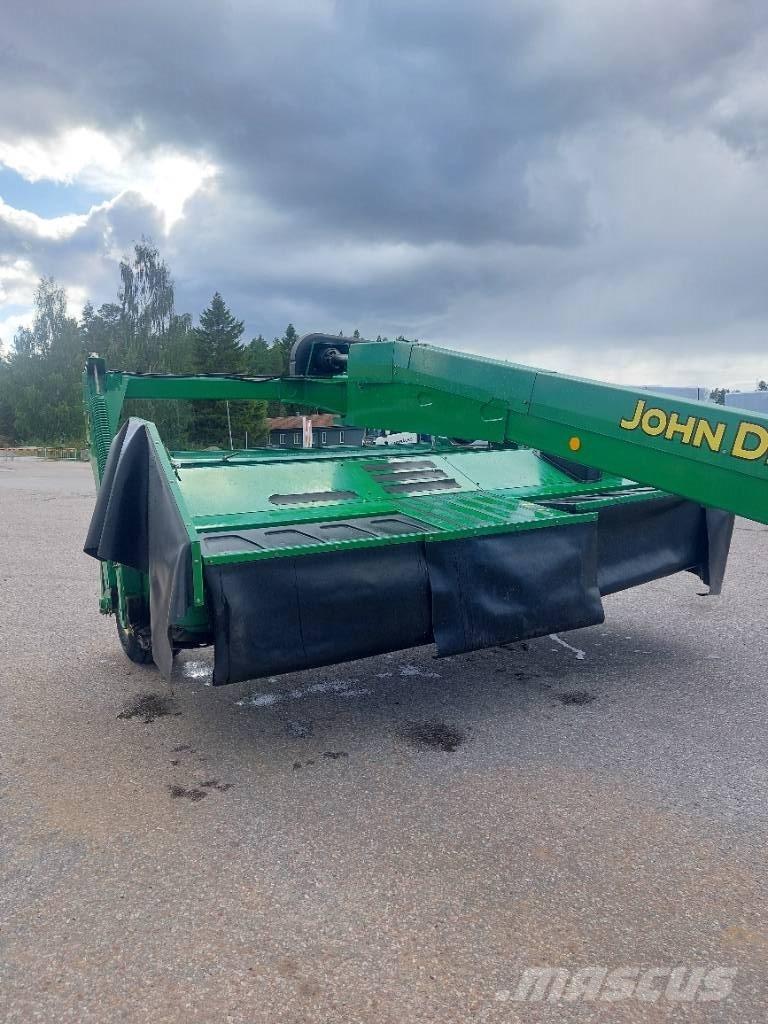 John Deere 735 Mähwerke