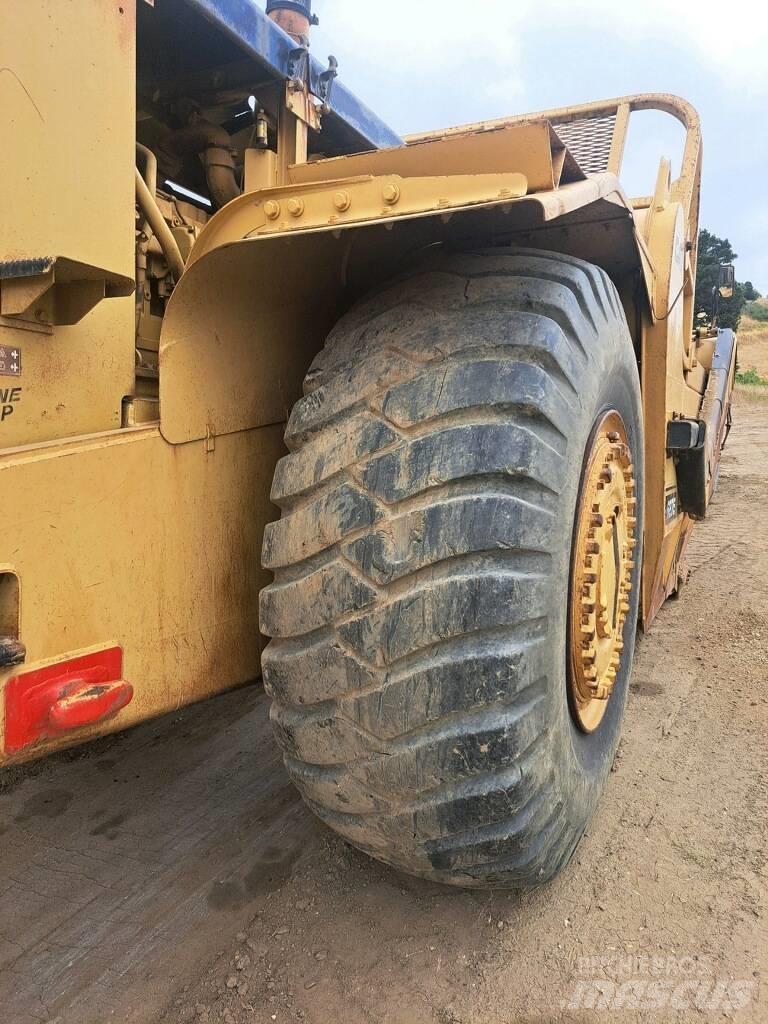 CAT 627E Schaber