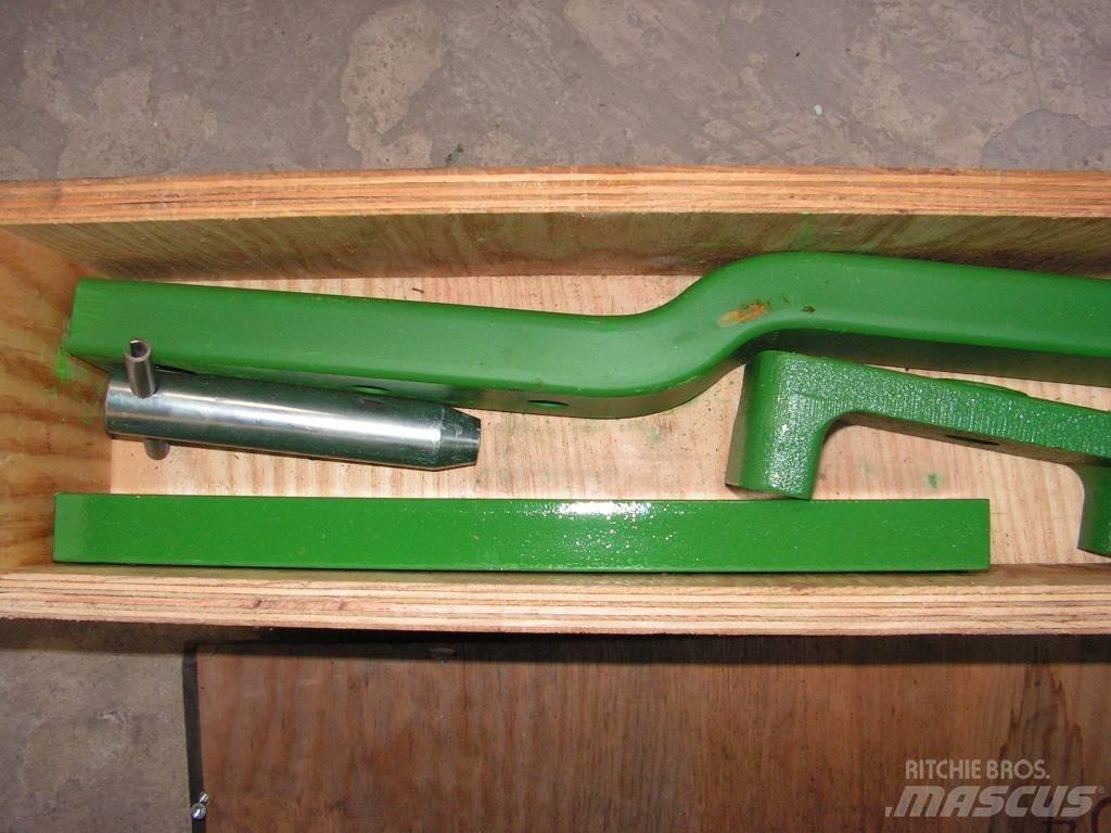 John Deere 6910 Chassis