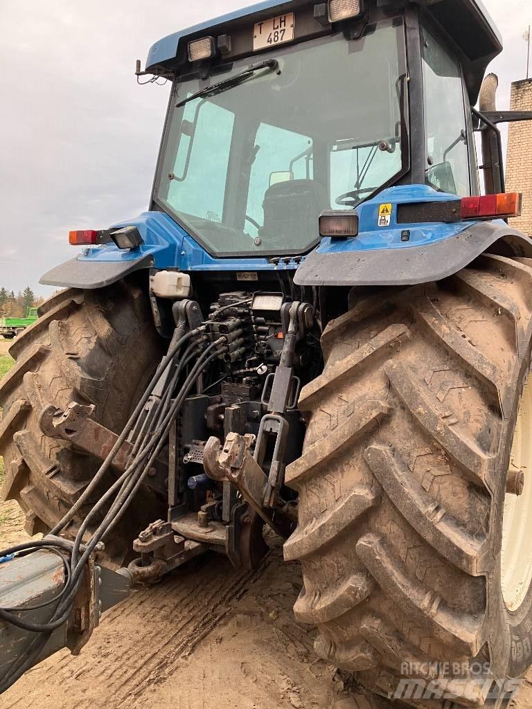 New Holland 8970 Traktoren