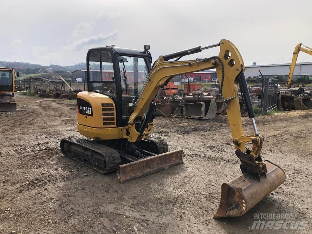 CAT 302.7 D Minibagger < 7t