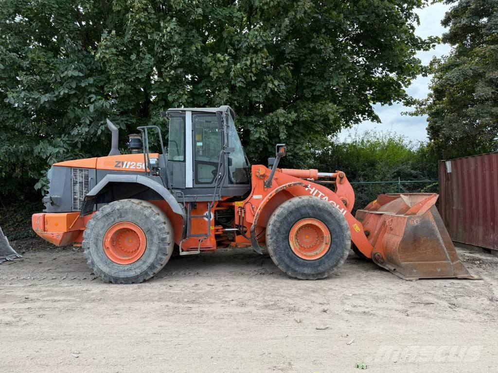 Hitachi ZW 250 Radlader