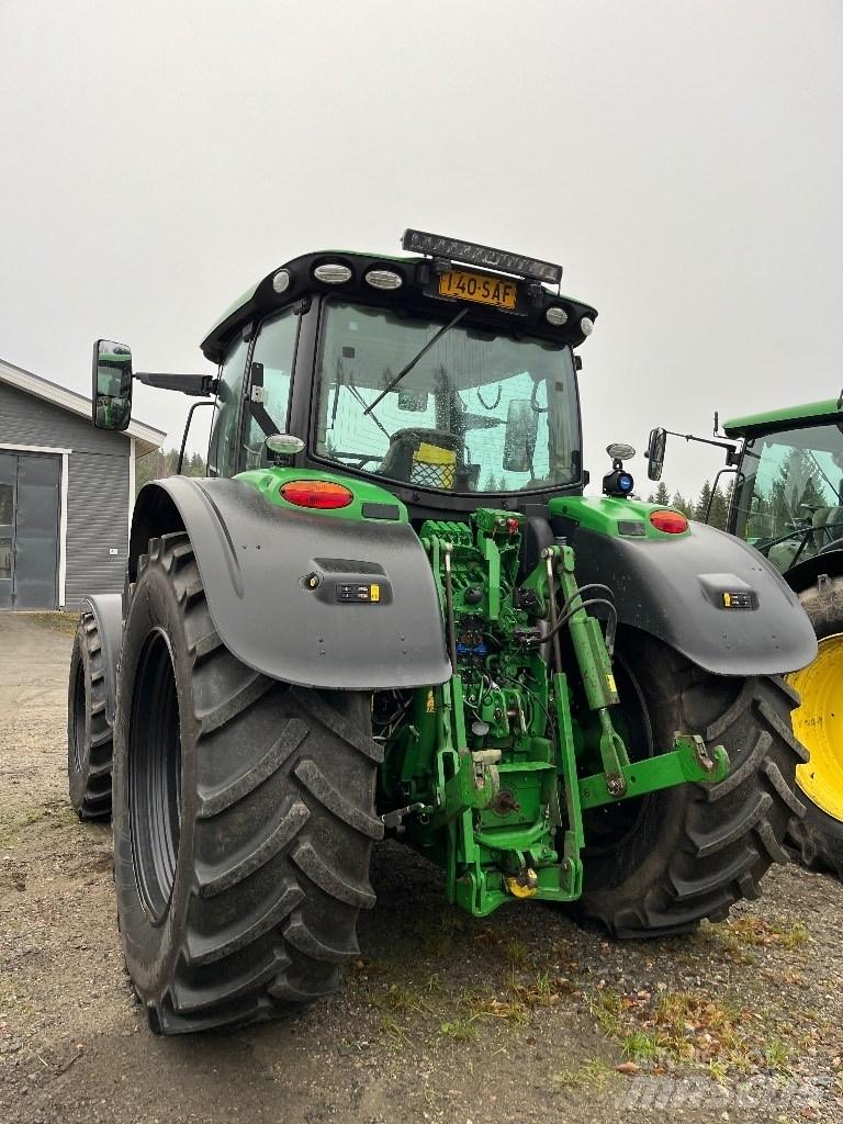 John Deere 6175 R Traktoren