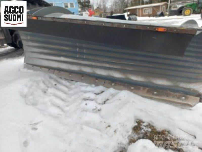 Snowek ALUEAURA Schneeschilde und -pflüge