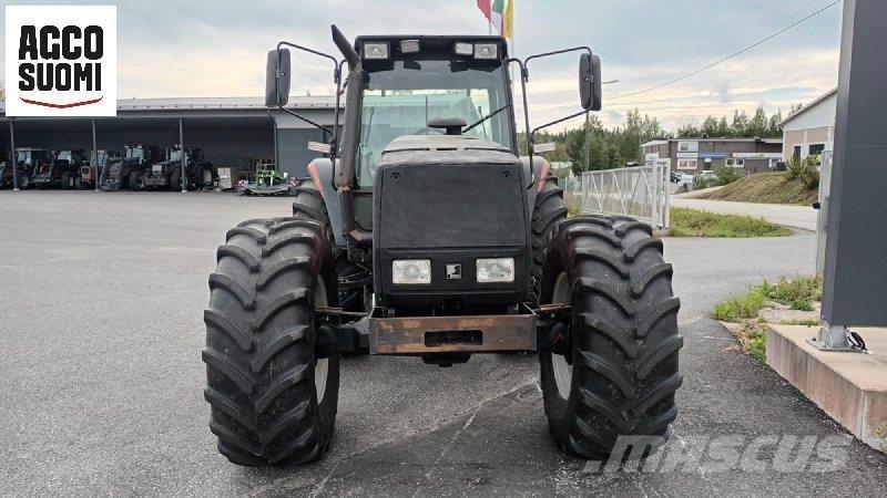 Valmet 8550 MEGA Traktoren