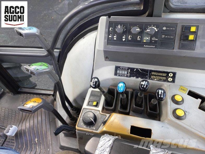 Valtra 6400 Traktoren