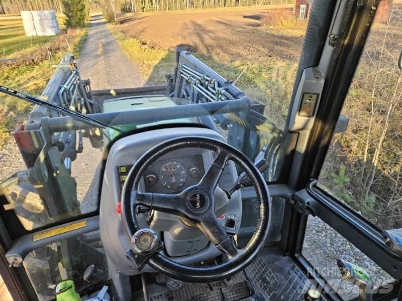 Valtra 6850 HITECH Traktoren