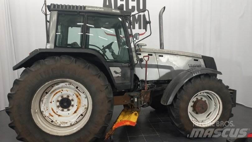 Valtra 8400 Traktoren